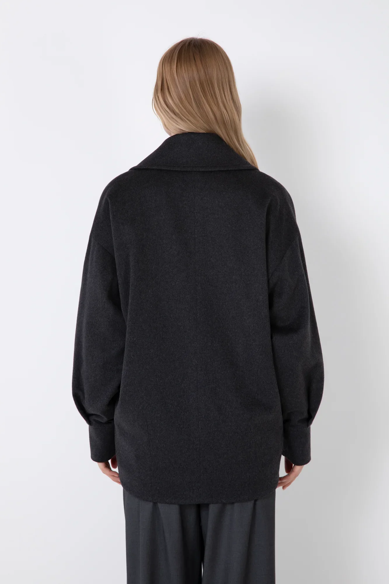 CAPPOTTO STILE CABAN OVERSIZE DOPPIOPETTO CORTO IN MISTO CACHEMIRE - Image 3