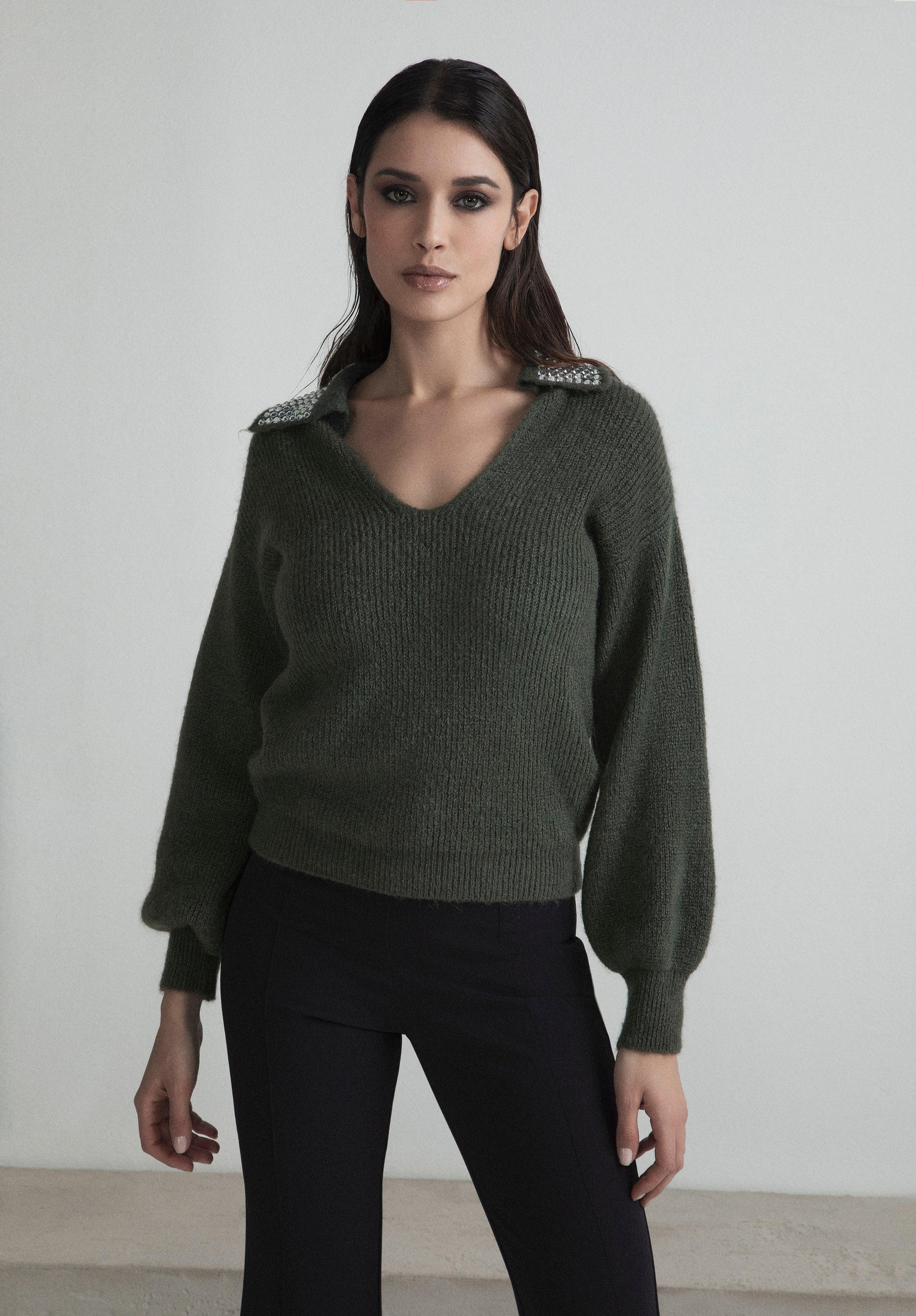 MAGLIA STILE POLO MISTO MOHAIR CON STRASS SU COLLO